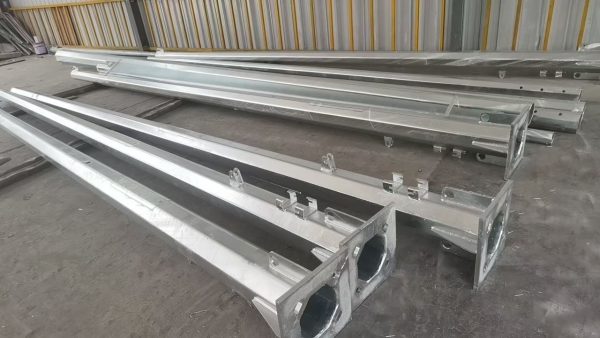 Galvanized Street Light Pole - Image 4