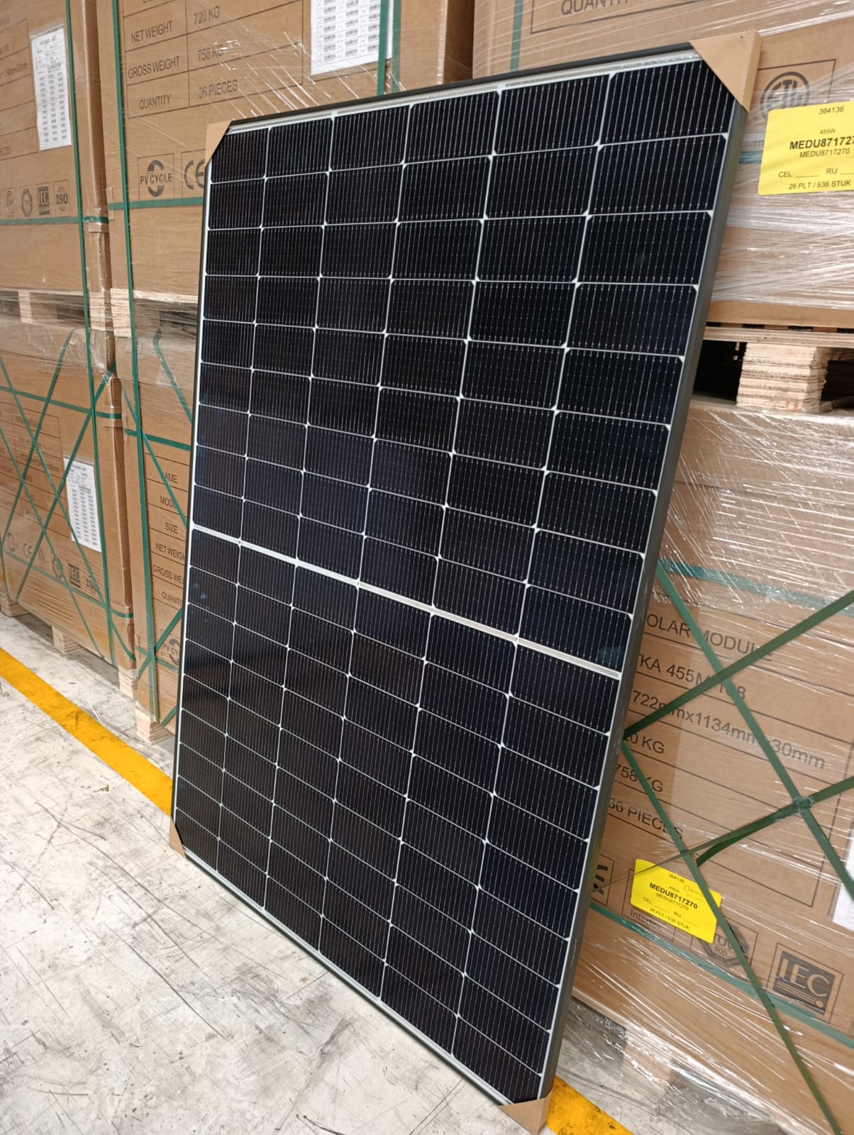 Solar Panels 450W–720W